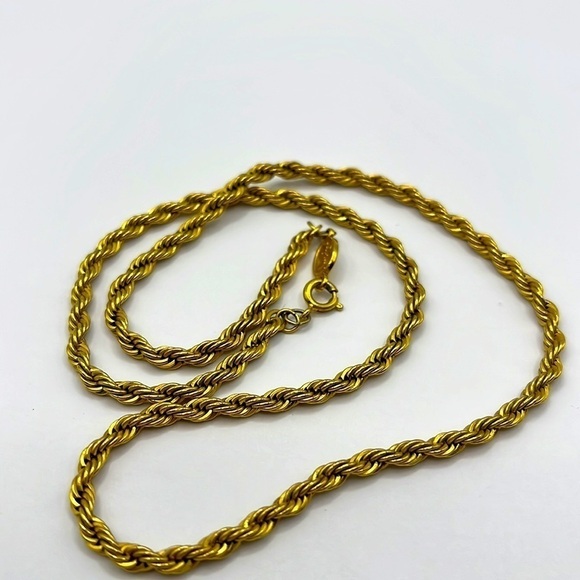 Vintage Napier Necklace | gold twisted Necklace |18” Length |Gold Tone Unisex - Picture 5 of 6